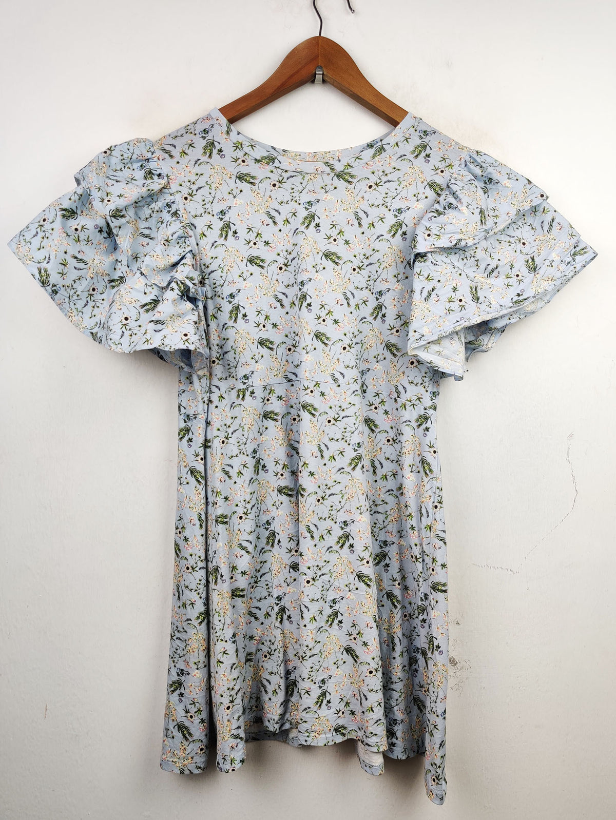 Buy online pre-used pre-loved 100% authentic & Original branded Zara (MF-1256) available in Pakistan. Top international brands avilable.