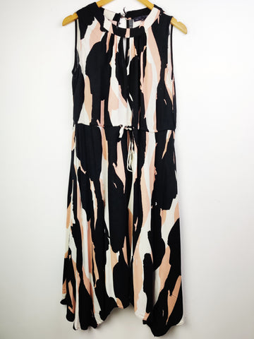 Buy online pre-used pre-loved 100% authentic & Original branded Marks & Spencer (MF-1305) available in Pakistan. Top international brands avilable.