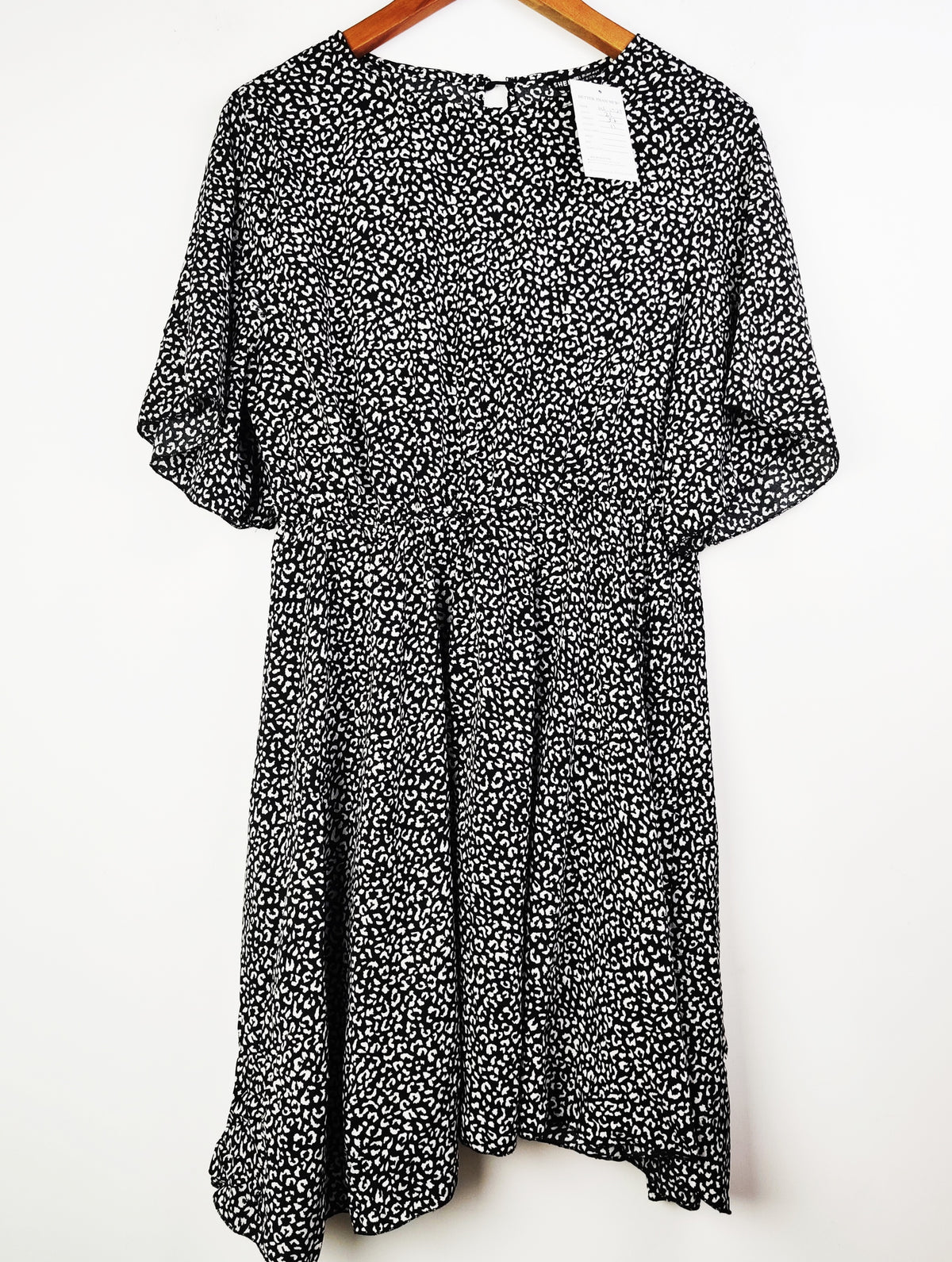 Buy online pre-used pre-loved 100% authentic & Original branded Shein (MF-1329) available in Pakistan. Top international brands avilable.