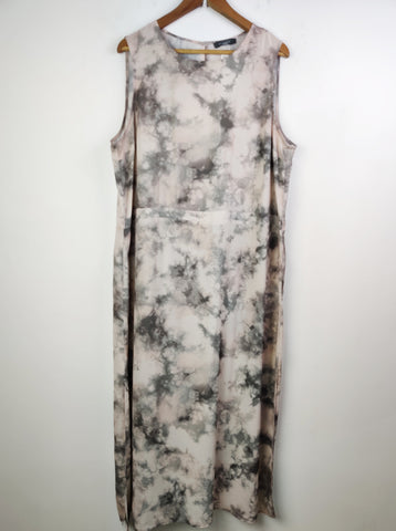 Buy online pre-used pre-loved 100% authentic & Original branded Primark (MF-1336) available in Pakistan. Top international brands avilable.