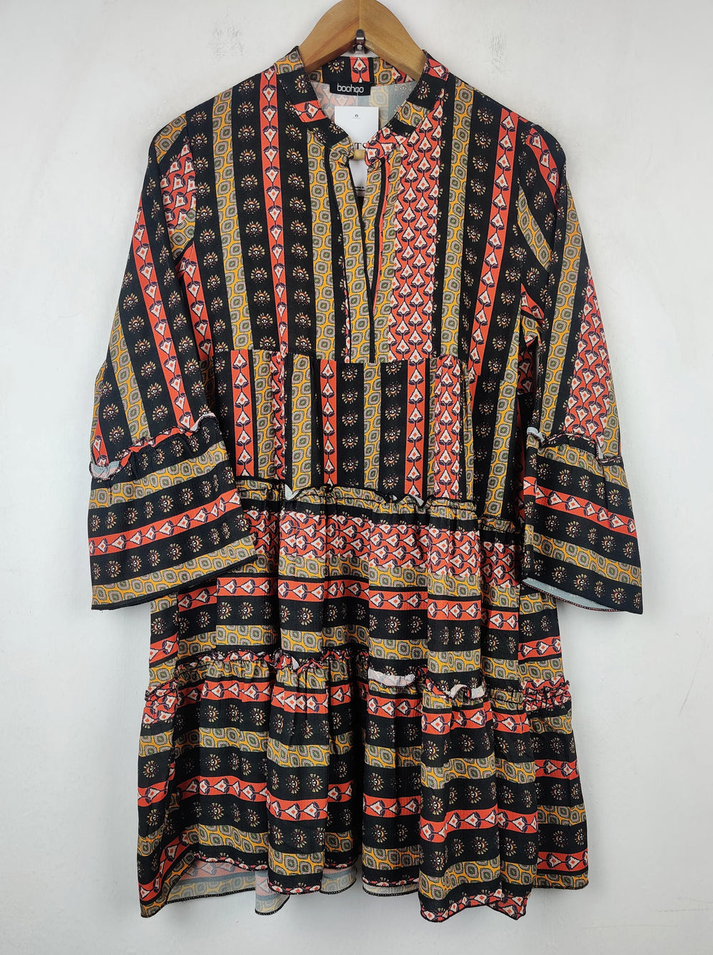 Buy online pre-used pre-loved 100% authentic & Original branded Boohoo (MF-161) available in Pakistan. Top international brands avilable.
