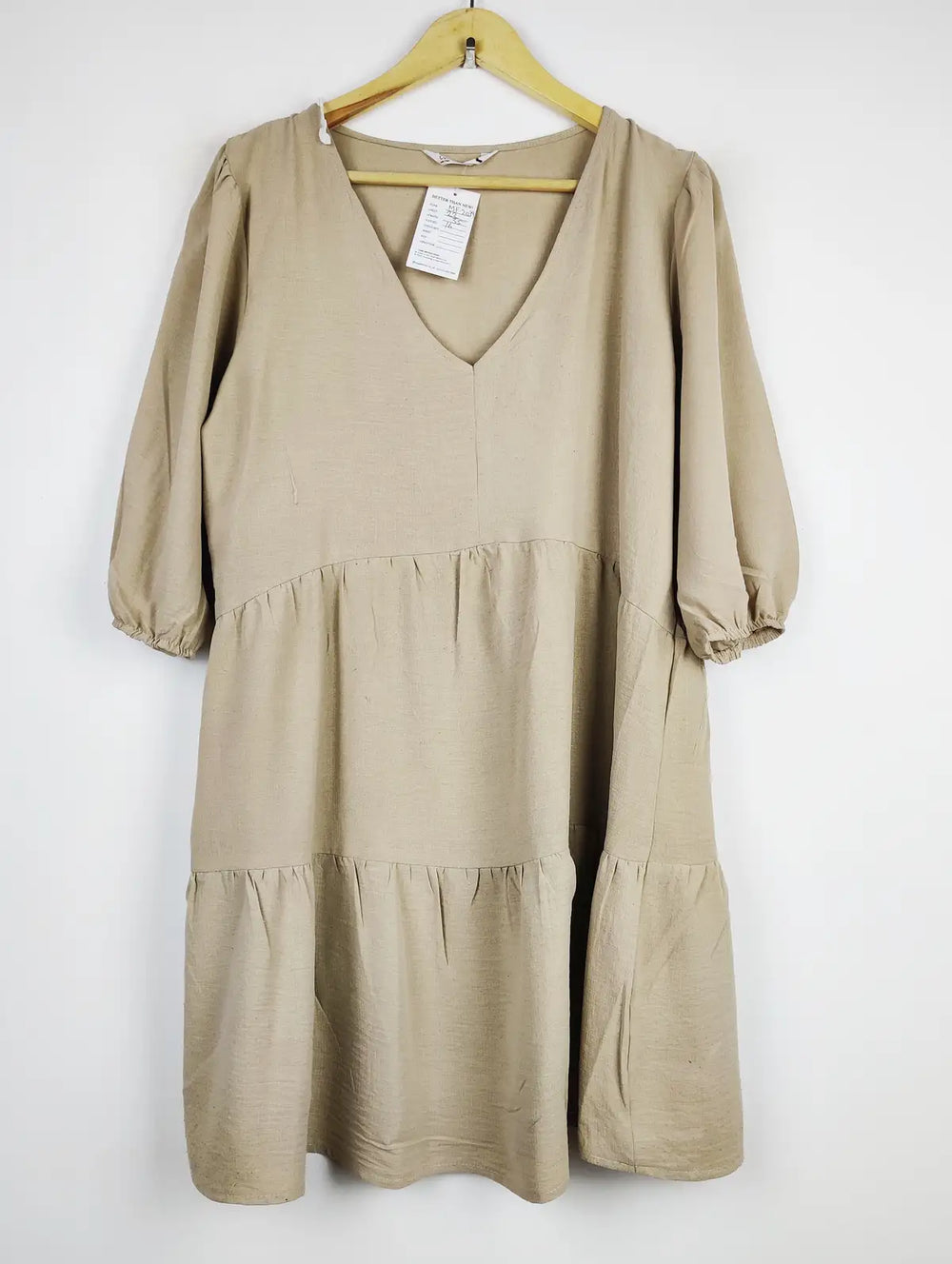 Buy online pre-used pre-loved 100% authentic & Original branded Or (MF-2039) available in Pakistan. Top international brands avilable.