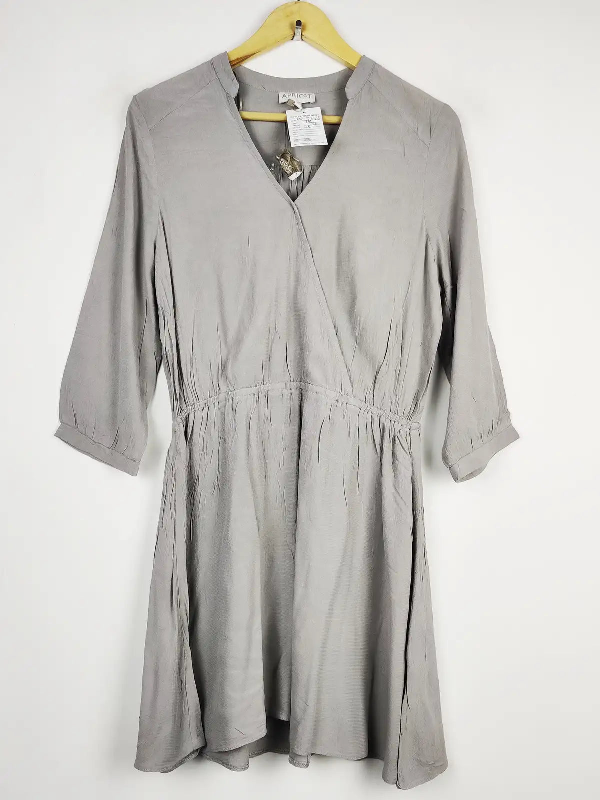 Buy online pre-used pre-loved 100% authentic & Original branded Apricot (MF-2076) available in Pakistan. Top international brands avilable.