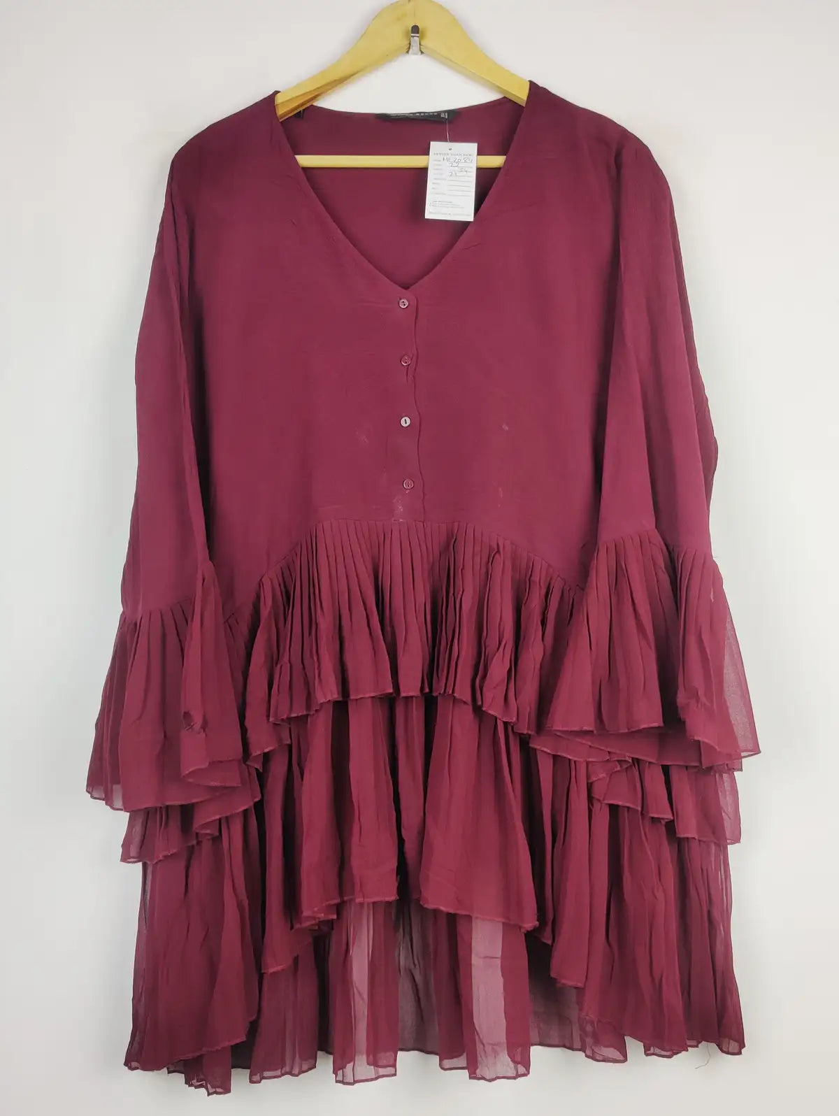 Buy online pre-used pre-loved 100% authentic & Original branded Zara (MF-2084) available in Pakistan. Top international brands avilable.