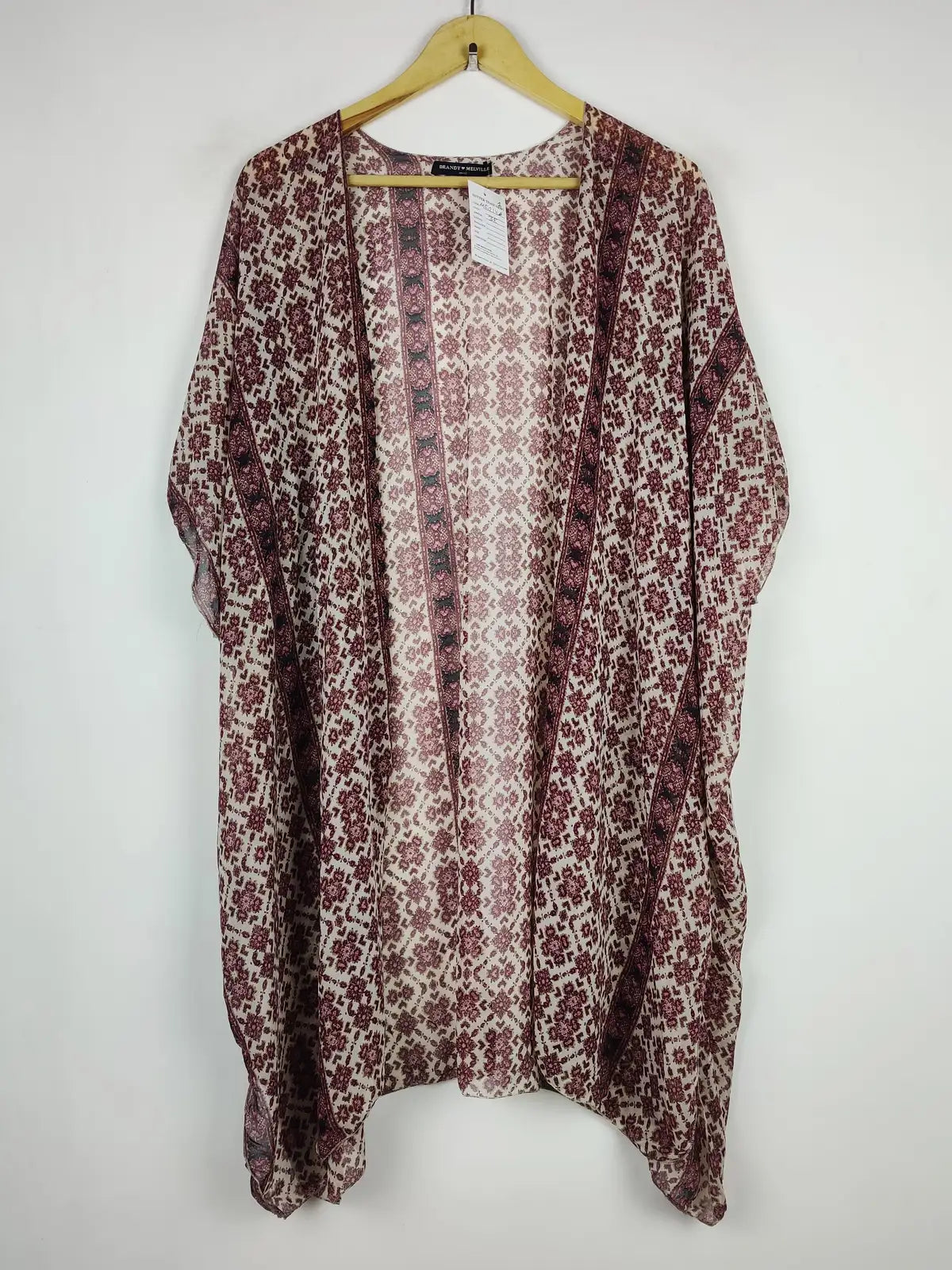 Buy online pre-used pre-loved 100% authentic & Original branded Brandy Melville (MF-2141) available in Pakistan. Top international brands avilable.