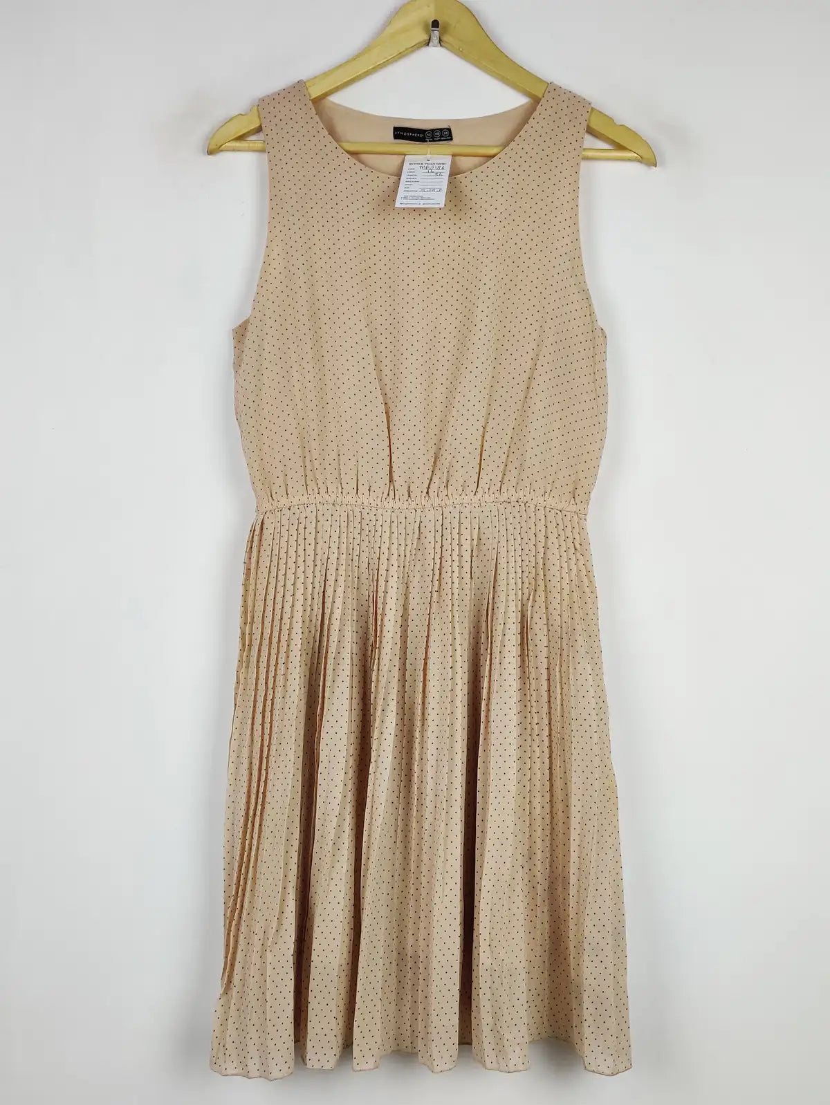 Buy online pre-used pre-loved 100% authentic & Original branded Atmosphere (MF-2186) available in Pakistan. Top international brands avilable.