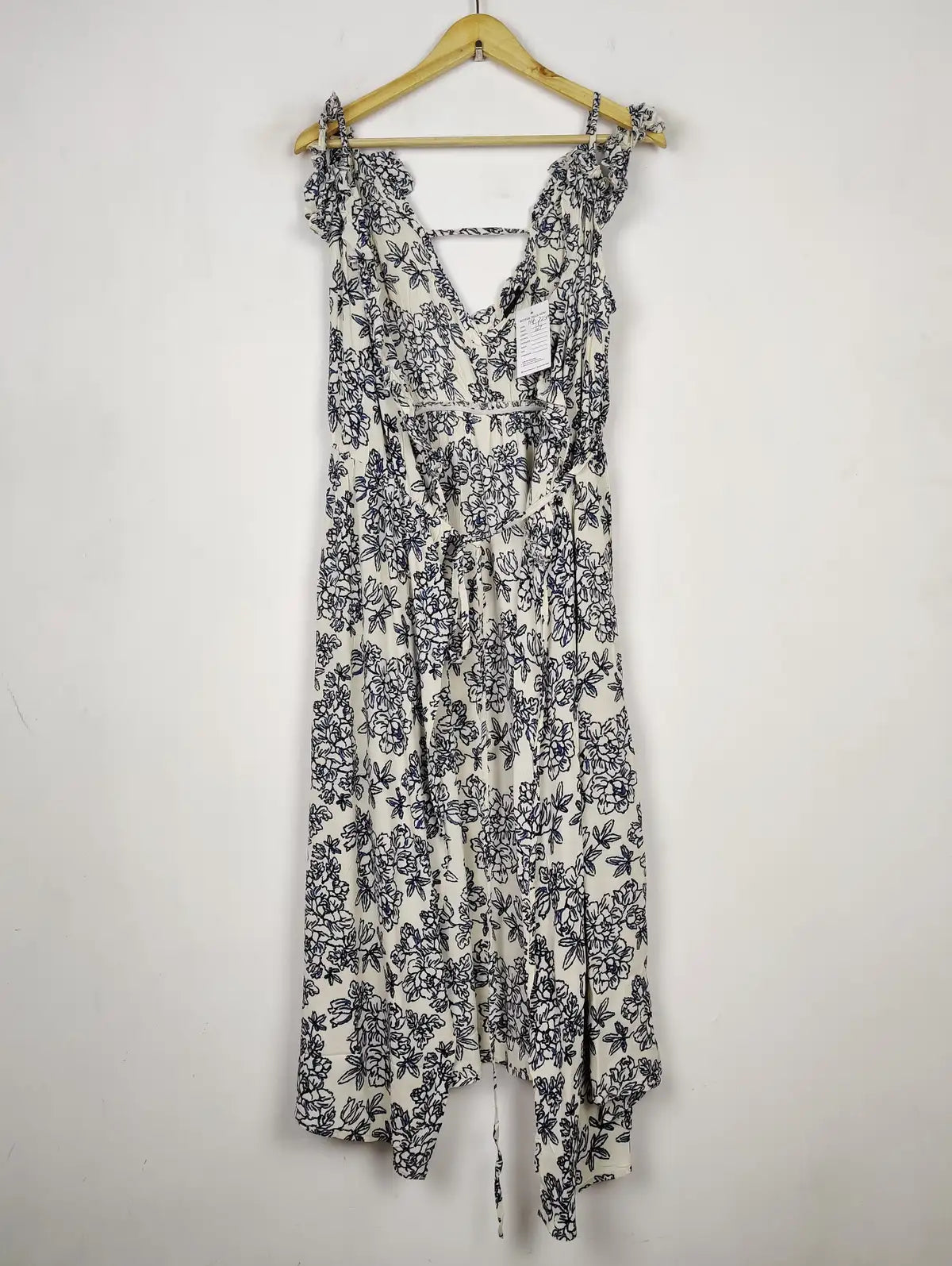 Buy online pre-used pre-loved 100% authentic & Original branded Topshop (MF-2249) available in Pakistan. Top international brands avilable.