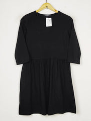 Buy online pre-used pre-loved 100% authentic & Original branded Missguided (MF-2253) available in Pakistan. Top international brands avilable.