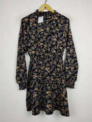 Buy online pre-used pre-loved 100% authentic & Original branded Shein (MF-2287) available in Pakistan. Top international brands avilable.