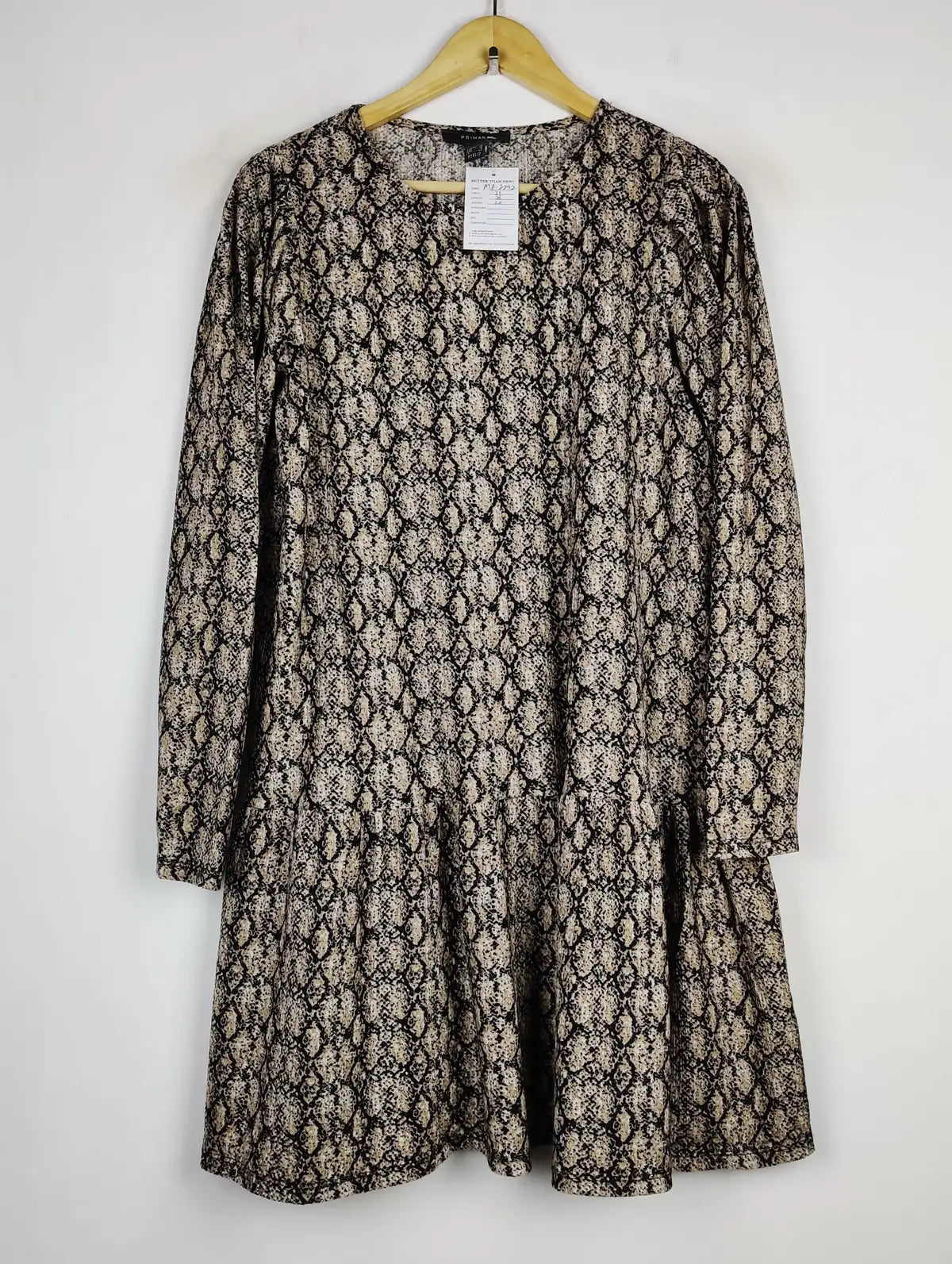 Buy online pre-used pre-loved 100% authentic & Original branded Primark (MF-2292) available in Pakistan. Top international brands avilable.