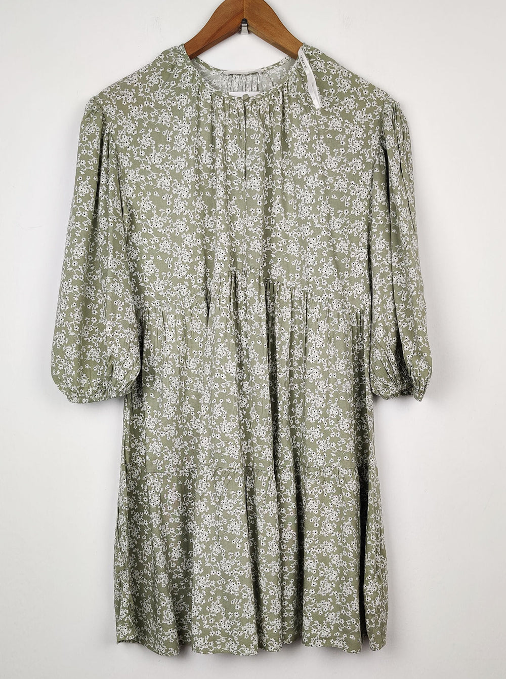 Buy online pre-used pre-loved 100% authentic & Original branded Primark (MF-231) available in Pakistan. Top international brands avilable.