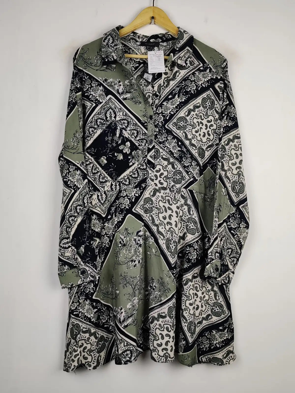 Buy online pre-used pre-loved 100% authentic & Original branded Primark (MF-2321) available in Pakistan. Top international brands avilable.