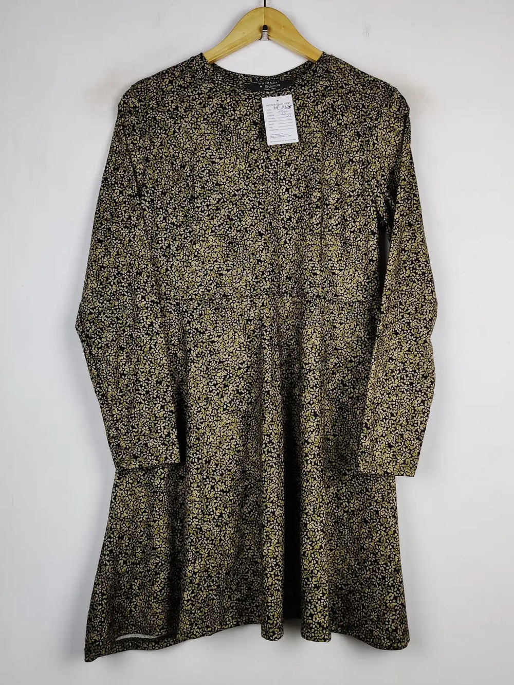 Buy online pre-used pre-loved 100% authentic & Original branded Primark (MF-2325) available in Pakistan. Top international brands avilable.