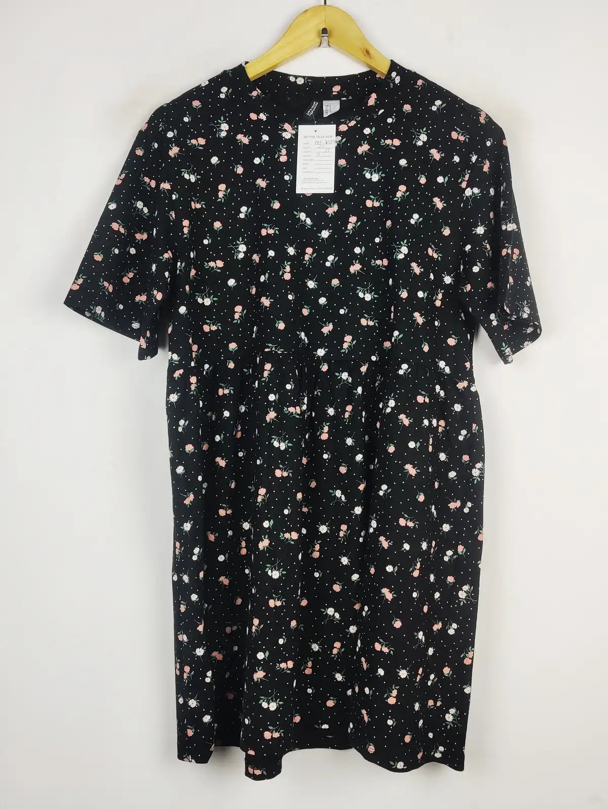 Buy online pre-used pre-loved 100% authentic & Original branded H&M (MF-2339) available in Pakistan. Top international brands avilable.