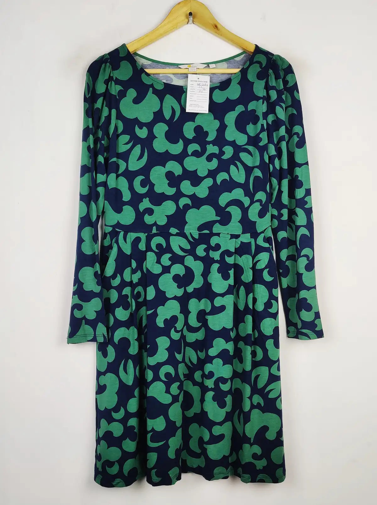 Buy online pre-used pre-loved 100% authentic & Original branded Boden (MF-2353) available in Pakistan. Top international brands avilable.