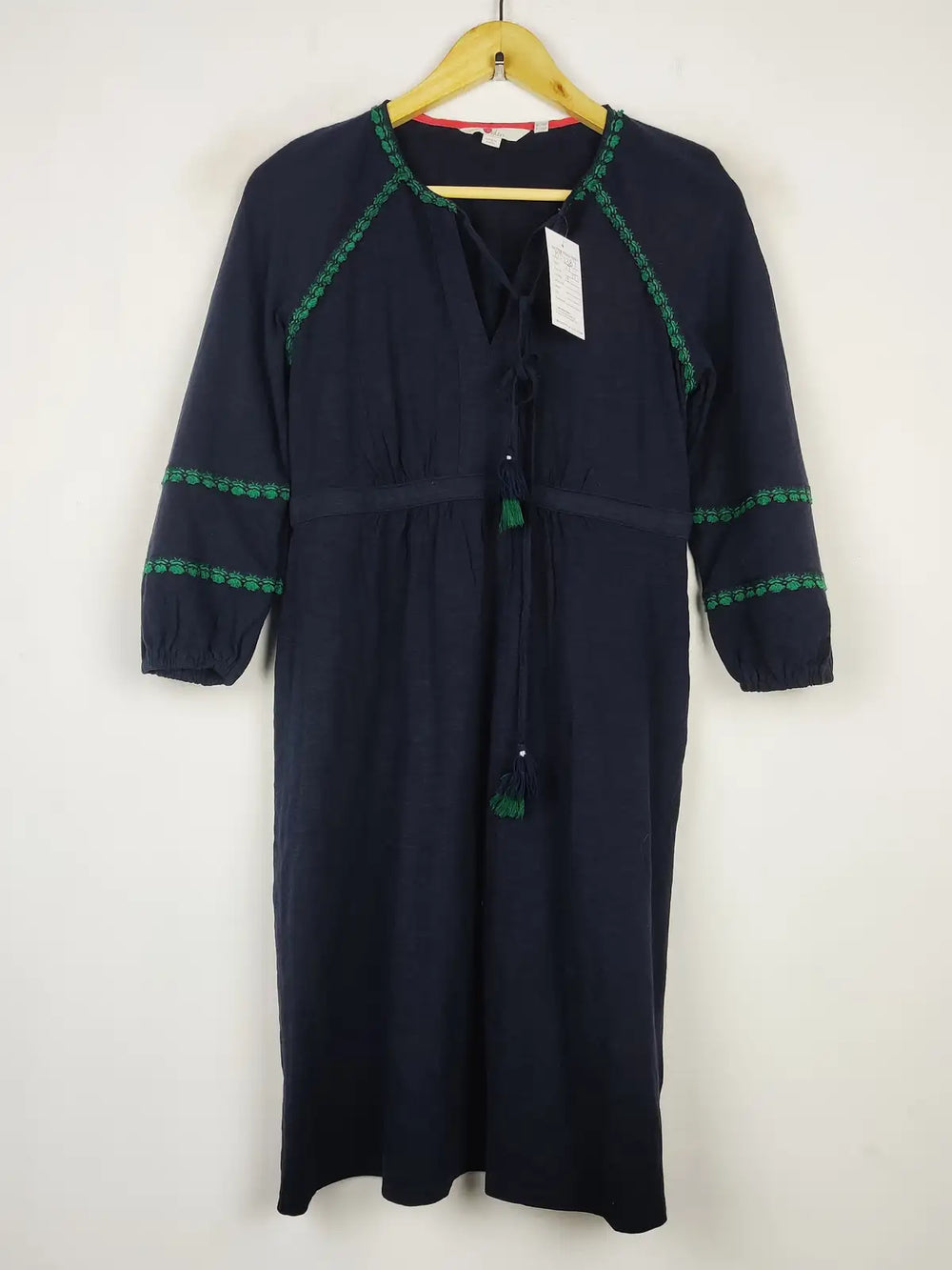 Buy online pre-used pre-loved 100% authentic & Original branded Boden (MF-2387) available in Pakistan. Top international brands avilable.