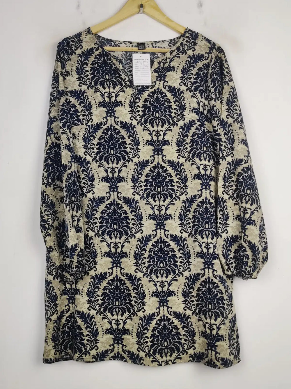 Buy online pre-used pre-loved 100% authentic & Original branded Shein (MF-2651) available in Pakistan. Top international brands avilable.