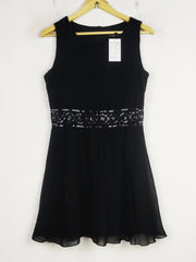 Buy online pre-used pre-loved 100% authentic & Original branded Missguided (MF-2683) available in Pakistan. Top international brands avilable.