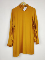 Buy online pre-used pre-loved 100% authentic & Original branded Boohoo (MF-2748) available in Pakistan. Top international brands avilable.