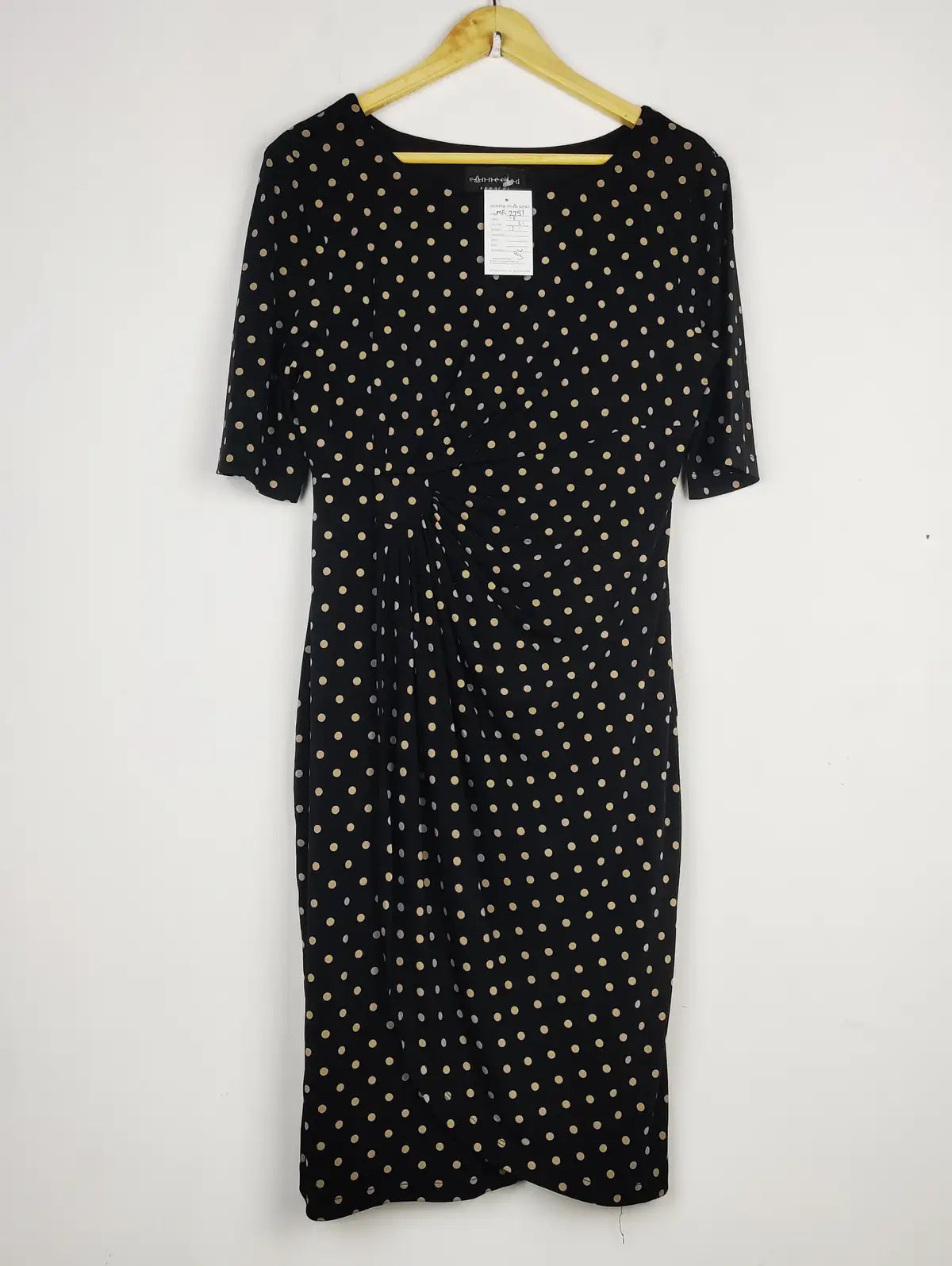Buy online pre-used pre-loved 100% authentic & Original branded Connected (MF-2751) available in Pakistan. Top international brands avilable.