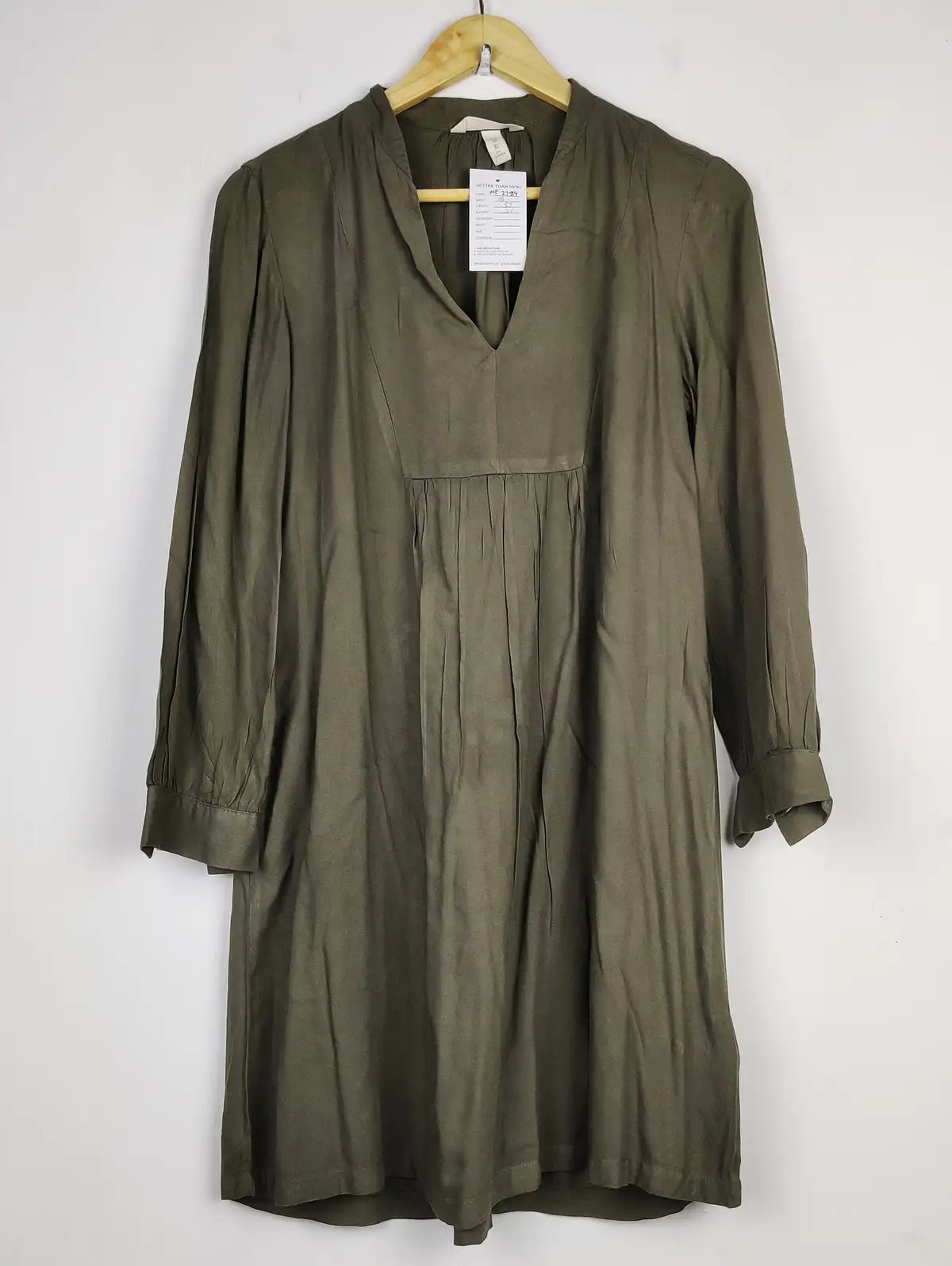 Buy online pre-used pre-loved 100% authentic & Original branded H&M (MF-2784) available in Pakistan. Top international brands avilable.