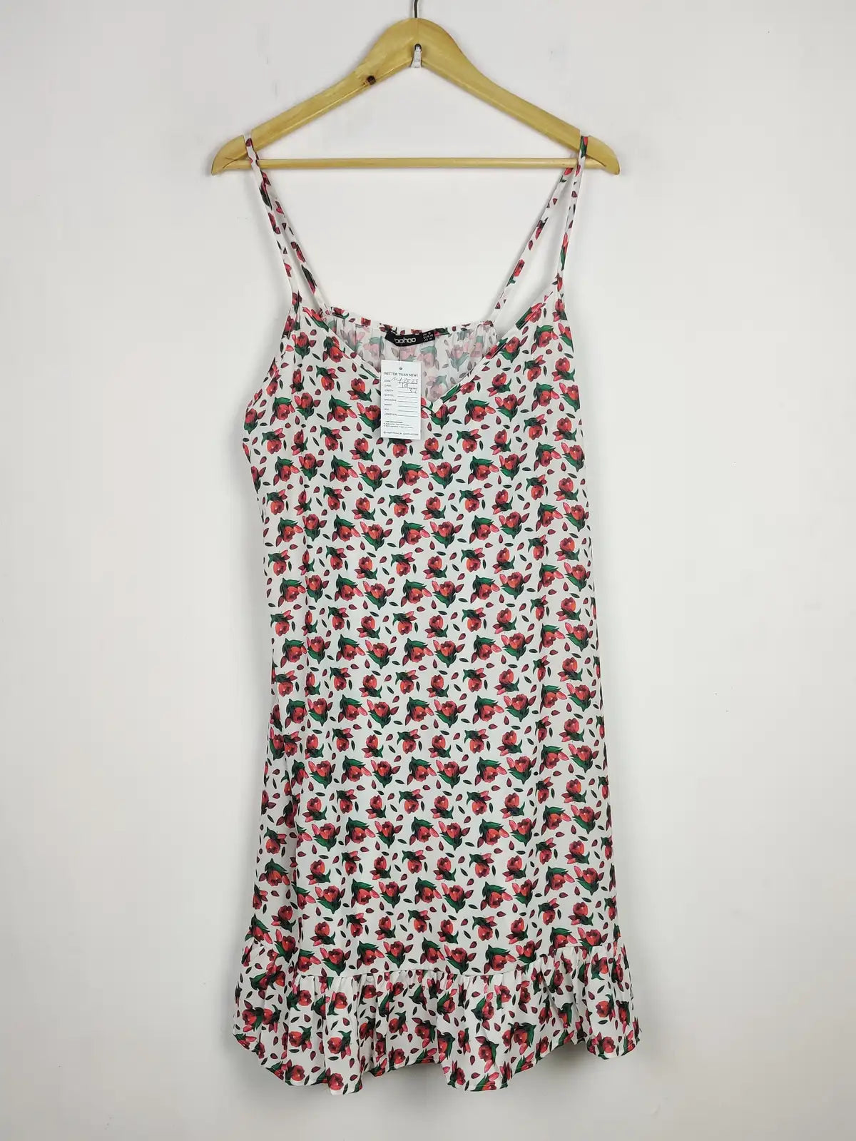 Buy online pre-used pre-loved 100% authentic & Original branded Boohoo (MF-2823) available in Pakistan. Top international brands avilable.