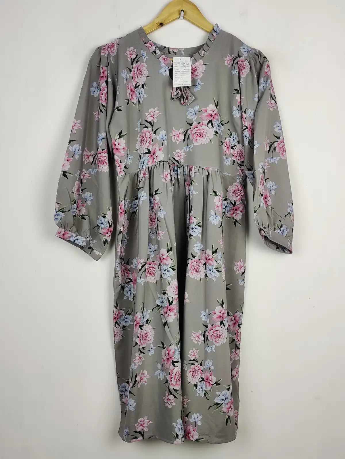 Buy online pre-used pre-loved 100% authentic & Original branded Unknown Brand (MF-2836) available in Pakistan. Top international brands avilable.