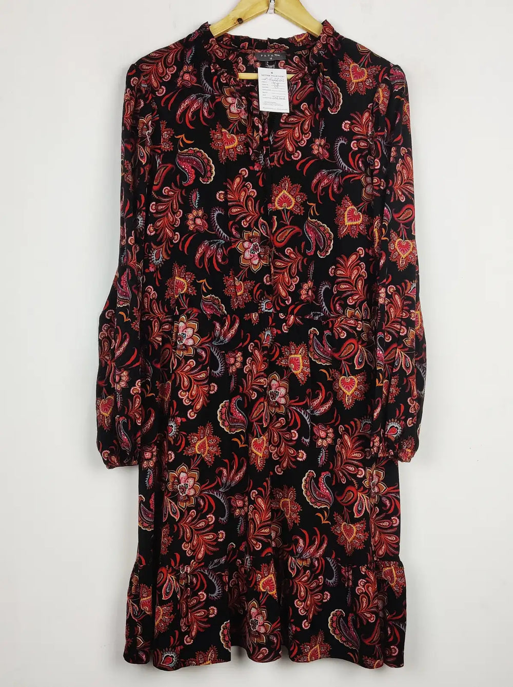 Buy online pre-used pre-loved 100% authentic & Original branded Dorothy Perkins (MF-2869) available in Pakistan. Top international brands avilable.