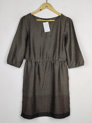 Buy online pre-used pre-loved 100% authentic & Original branded Qed London (MF-2918) available in Pakistan. Top international brands avilable.