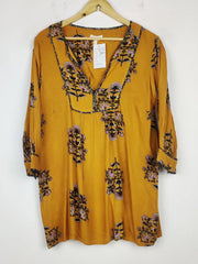 Buy online pre-used pre-loved 100% authentic & Original branded Monsoon (MF-2933) available in Pakistan. Top international brands avilable.