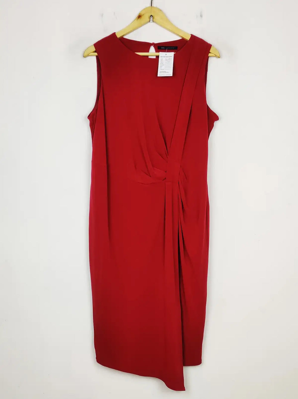 Buy online pre-used pre-loved 100% authentic & Original branded Marks & Spencer (MF-2973) available in Pakistan. Top international brands avilable.