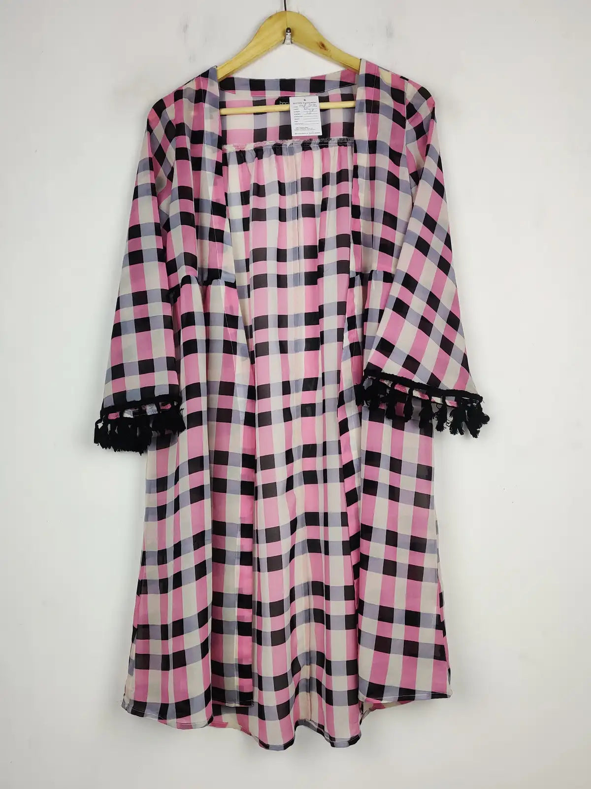 Buy online pre-used pre-loved 100% authentic & Original branded Boohoo (MF-3081) available in Pakistan. Top international brands avilable.