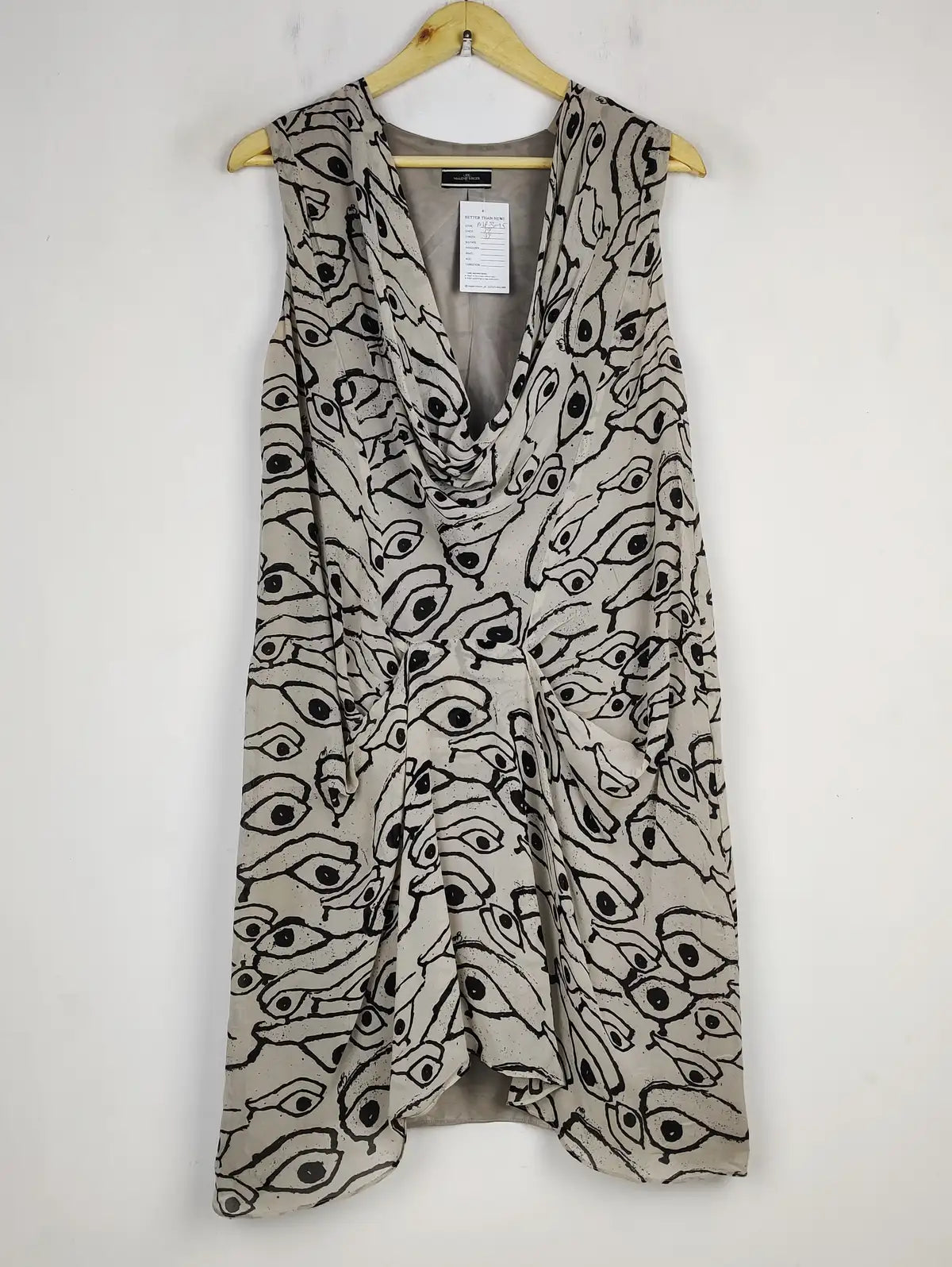 Buy online pre-used pre-loved 100% authentic & Original branded Malene Birger (MF-3095) available in Pakistan. Top international brands avilable.
