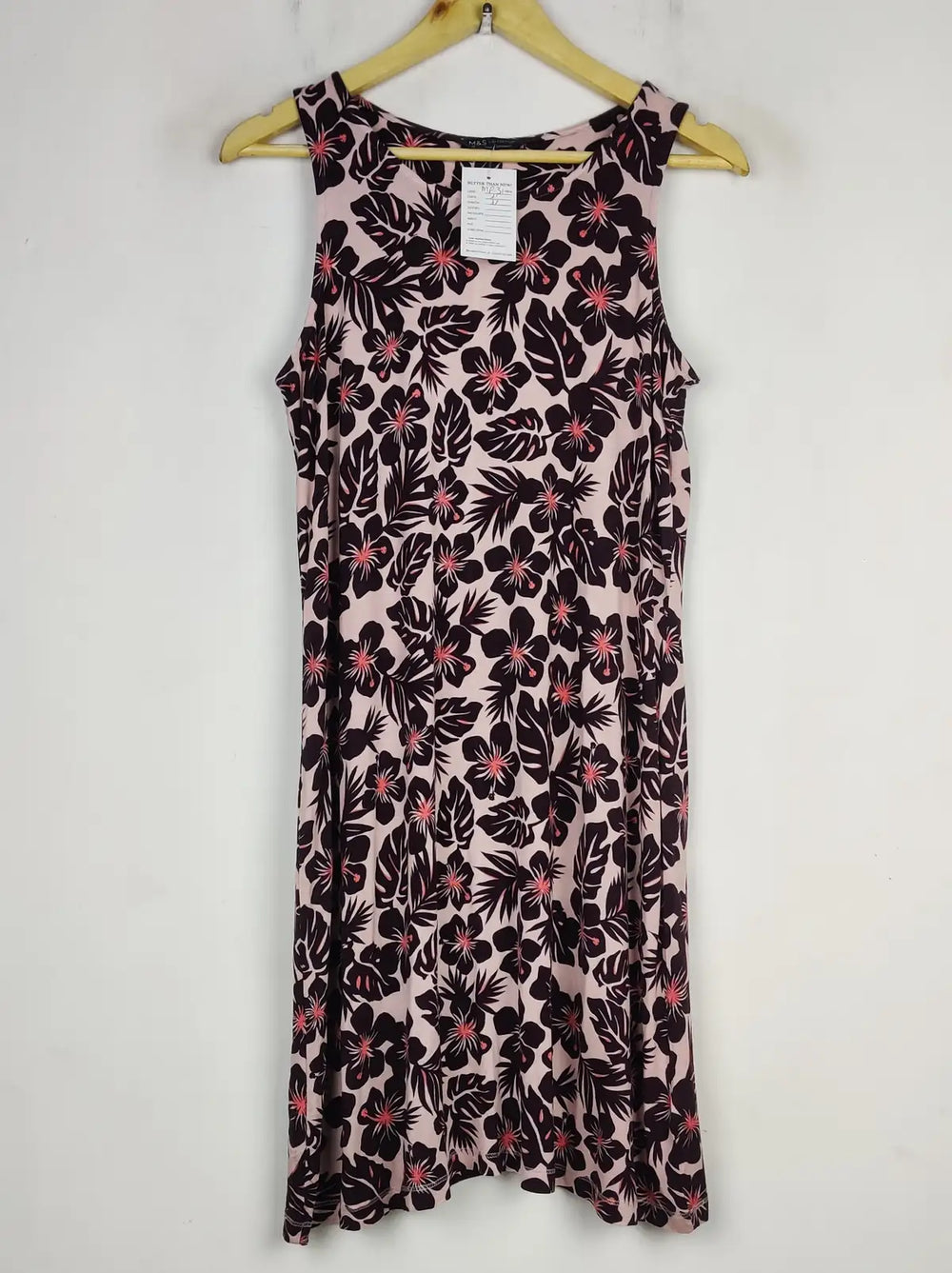 Buy online pre-used pre-loved 100% authentic & Original branded Marks & Spencer (MF-3100) available in Pakistan. Top international brands avilable.