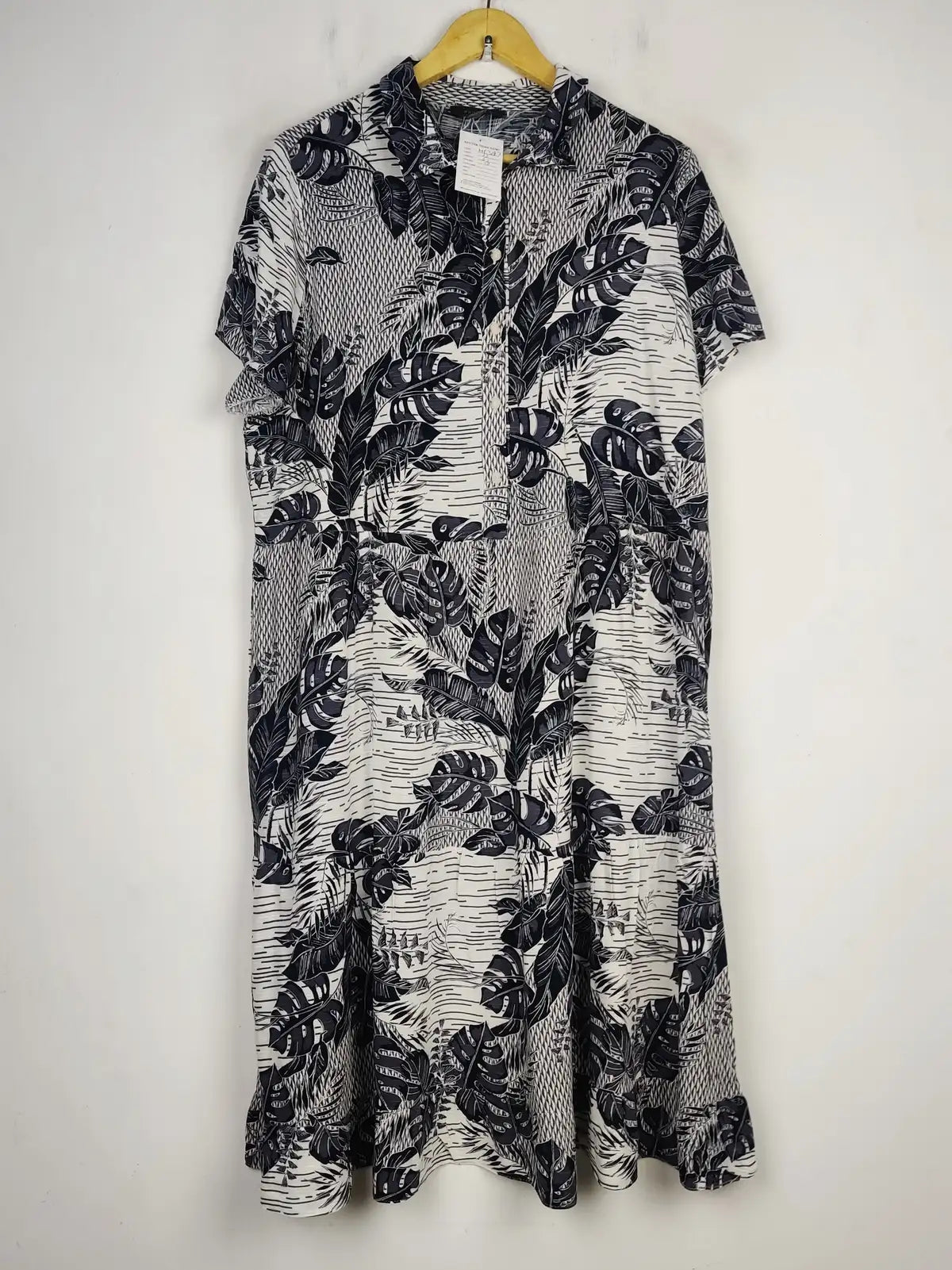 Buy online pre-used pre-loved 100% authentic & Original branded Primark (MF-3187) available in Pakistan. Top international brands avilable.