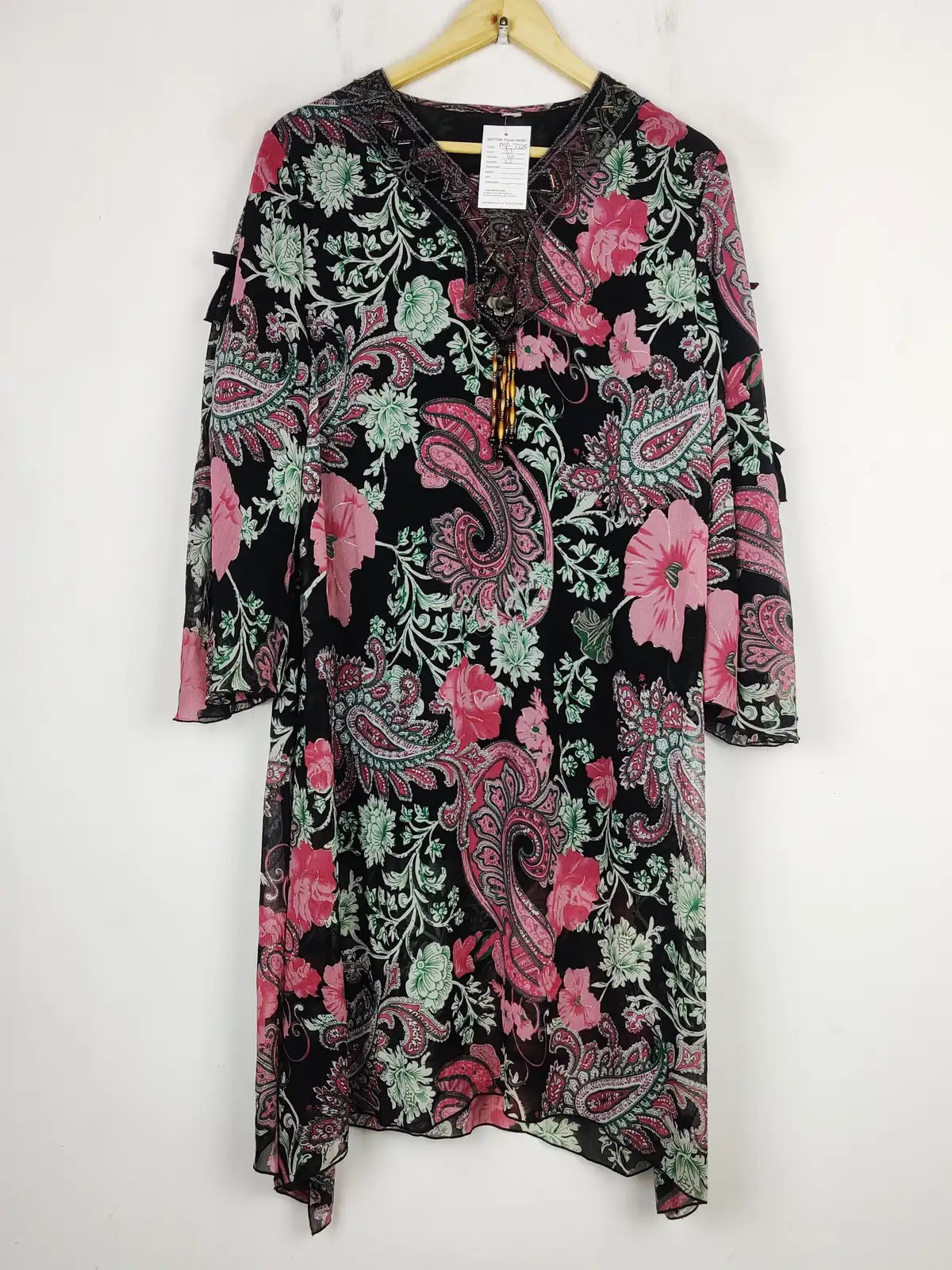 Buy online pre-used pre-loved 100% authentic & Original branded Unknown Brand (MF-3325) available in Pakistan. Top international brands avilable.