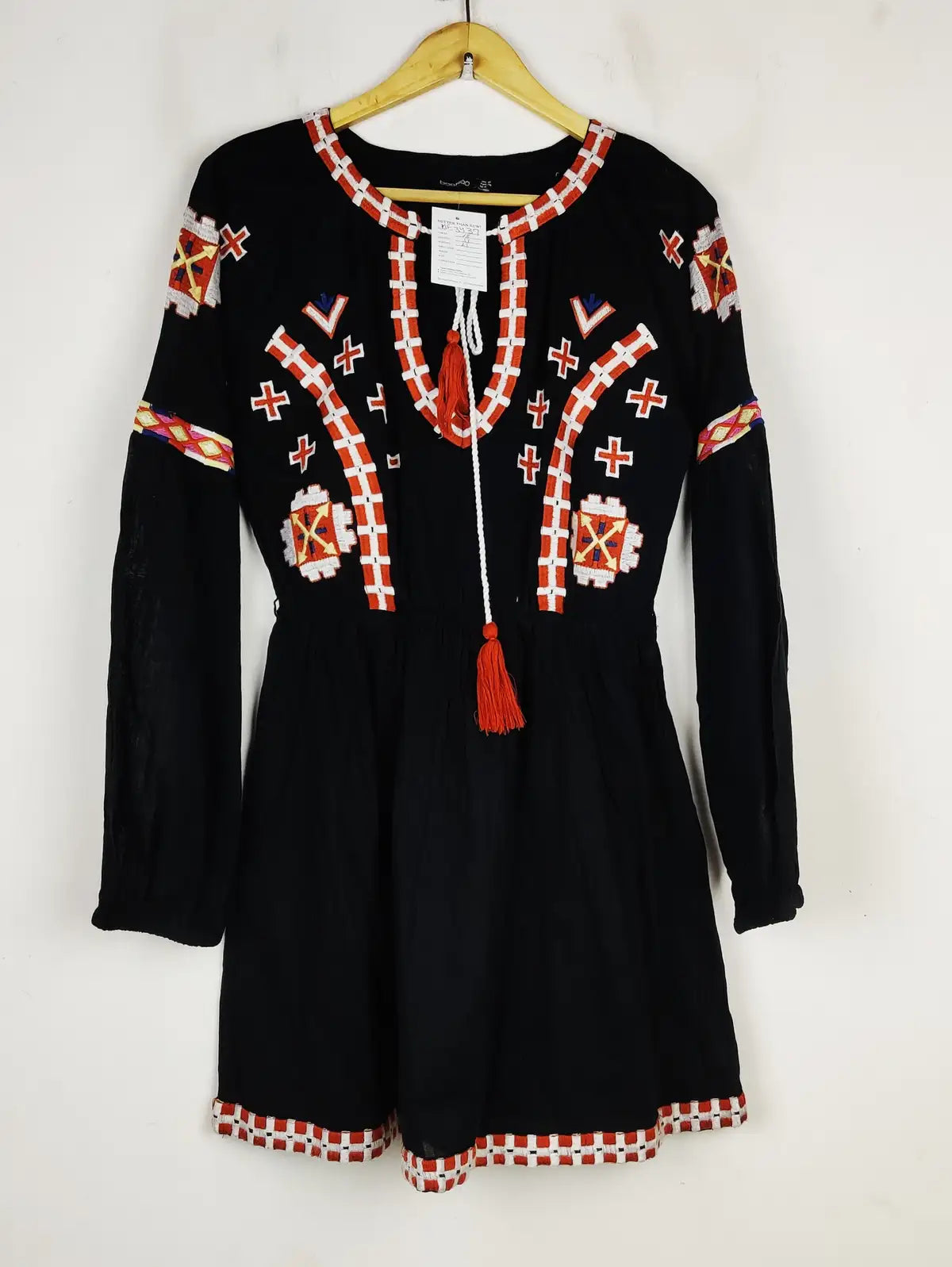 Buy online pre-used pre-loved 100% authentic & Original branded Boohoo (MF-3437) available in Pakistan. Top international brands avilable.