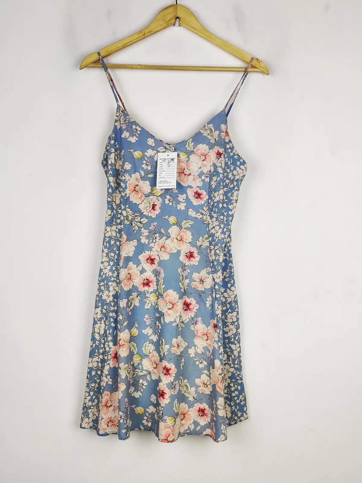 Buy online pre-used pre-loved 100% authentic & Original branded Atmosphere (MF-3479) available in Pakistan. Top international brands avilable.