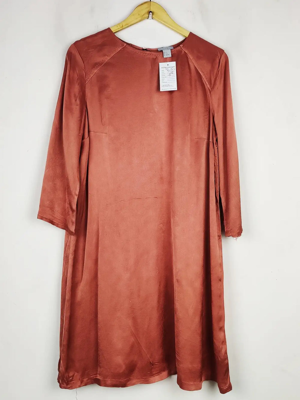 Buy online pre-used pre-loved 100% authentic & Original branded H&M (MF-3513) available in Pakistan. Top international brands avilable.