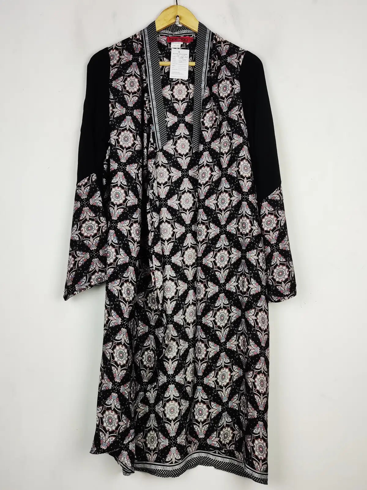 Buy online pre-used pre-loved 100% authentic & Original branded Boohoo (MF-3522) available in Pakistan. Top international brands avilable.