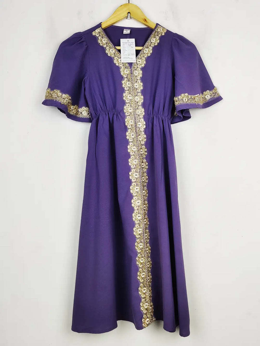 Buy online pre-used pre-loved 100% authentic & Original branded Shein (MF-3712) available in Pakistan. Top international brands avilable.