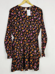 Buy online pre-used pre-loved 100% authentic & Original branded H&M (MF-3728) available in Pakistan. Top international brands avilable.