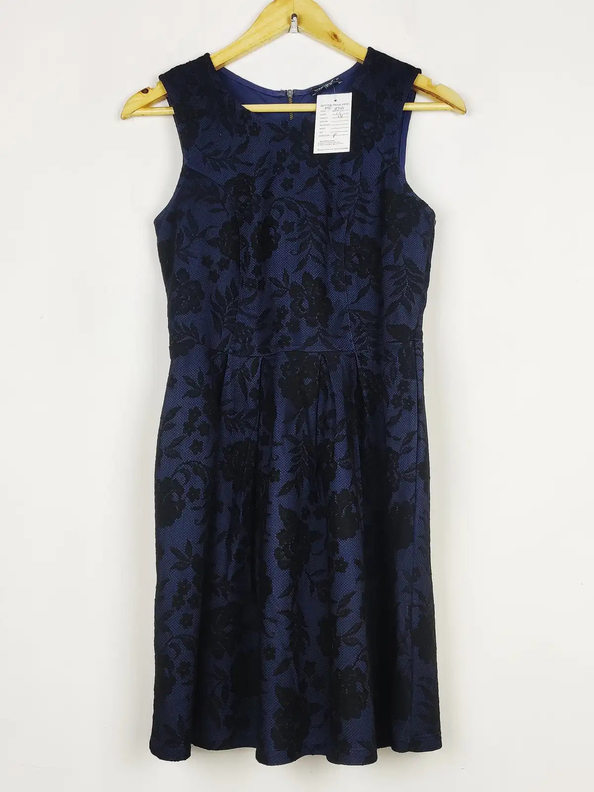 Buy online pre-used pre-loved 100% authentic & Original branded Warehouse (MF-3744) available in Pakistan. Top international brands avilable.
