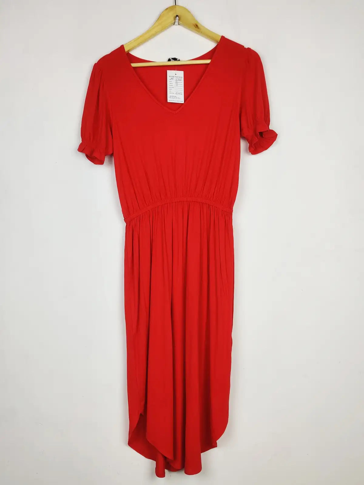 Buy online pre-used pre-loved 100% authentic & Original branded Pour Moi (MF-3758) available in Pakistan. Top international brands avilable.