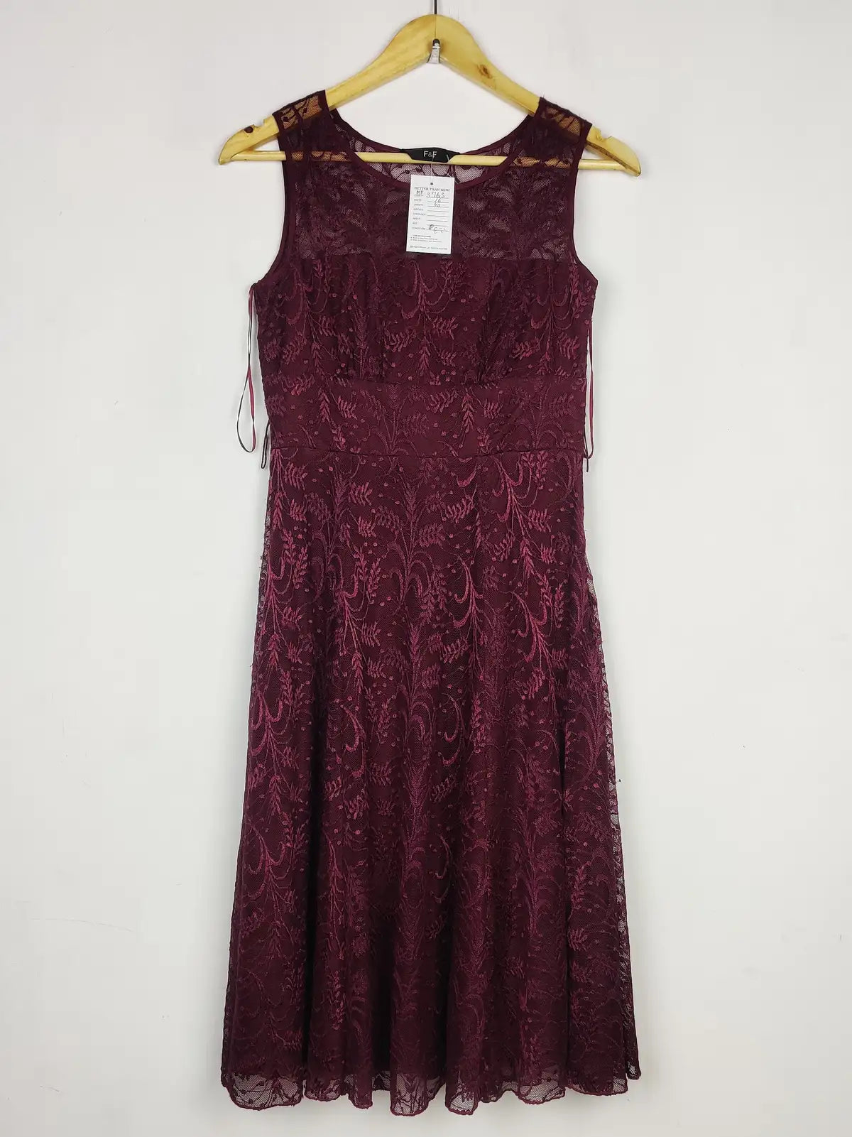 Buy online pre-used pre-loved 100% authentic & Original branded F&F (MF-3763) available in Pakistan. Top international brands avilable.