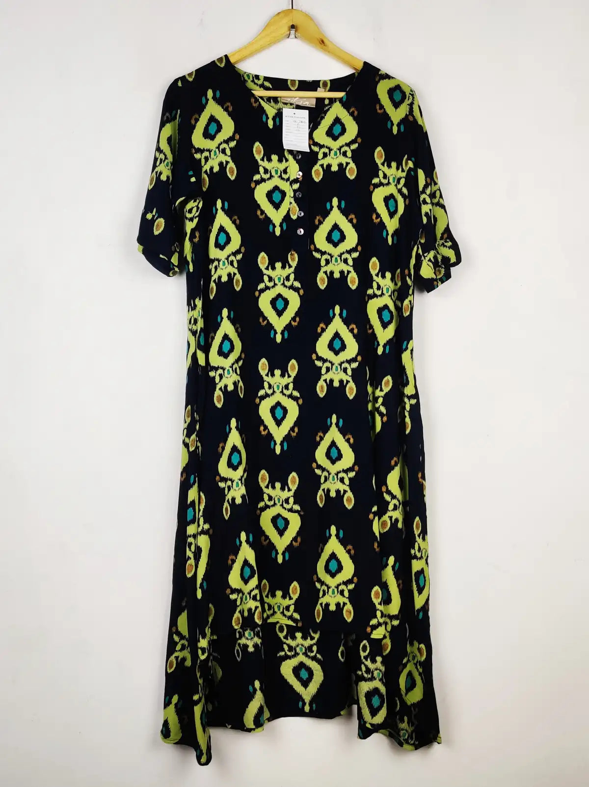 Buy online pre-used pre-loved 100% authentic & Original branded Ulse (MF-3842) available in Pakistan. Top international brands avilable.