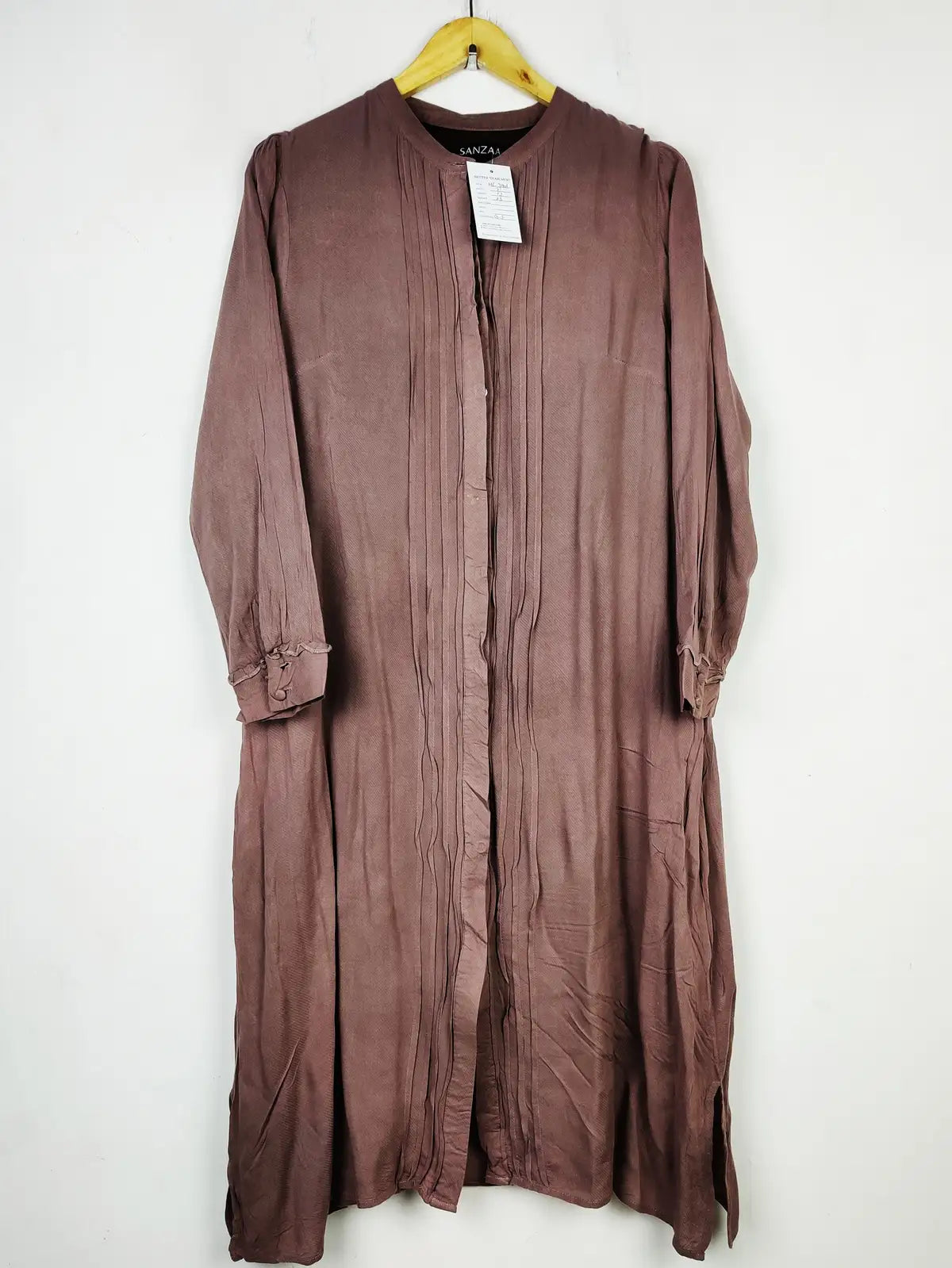 Buy online pre-used pre-loved 100% authentic & Original branded Sanzaa (MF-3906) available in Pakistan. Top international brands avilable.