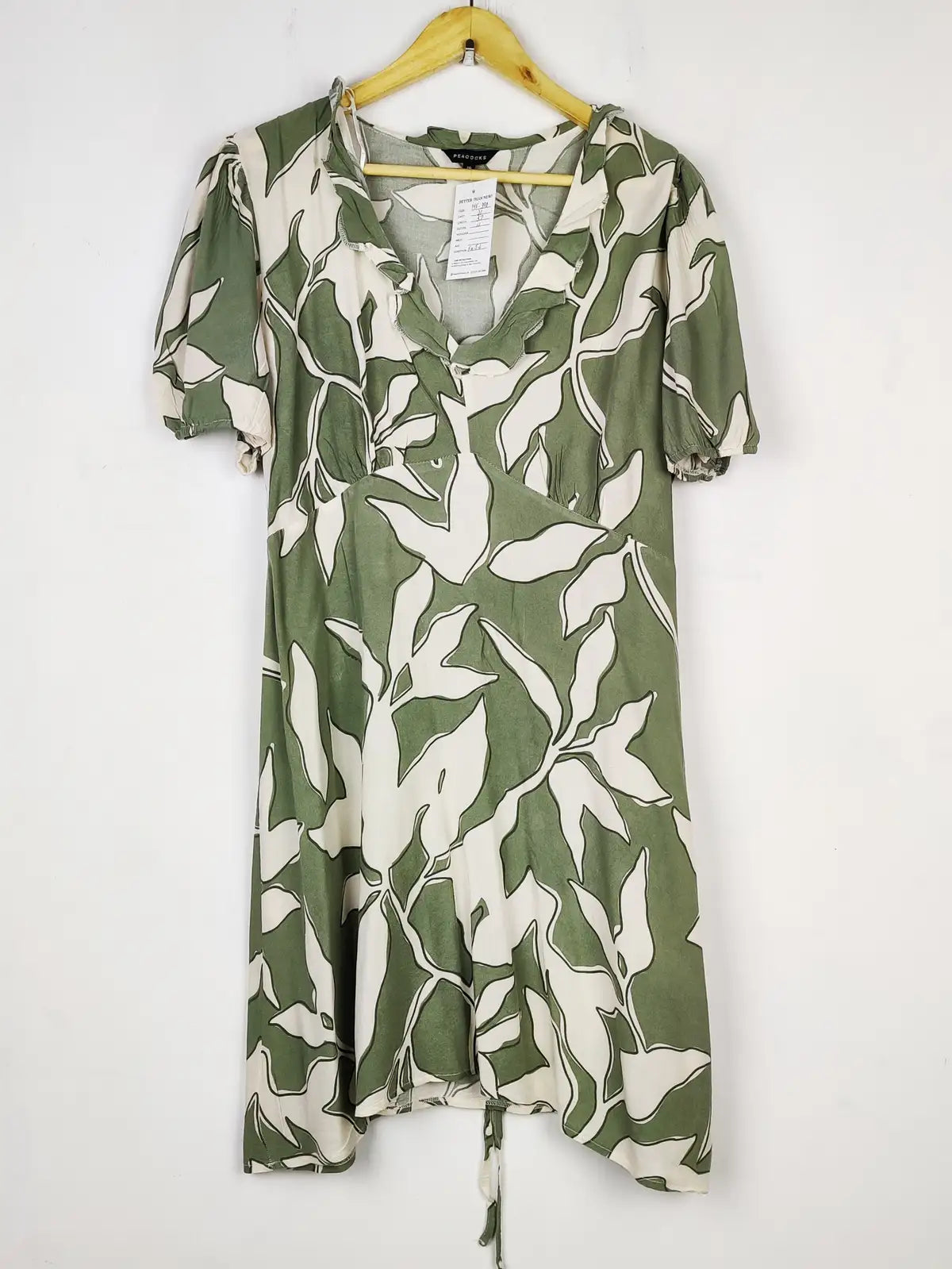 Buy online pre-used pre-loved 100% authentic & Original branded Peacocks (MF-3911) available in Pakistan. Top international brands avilable.