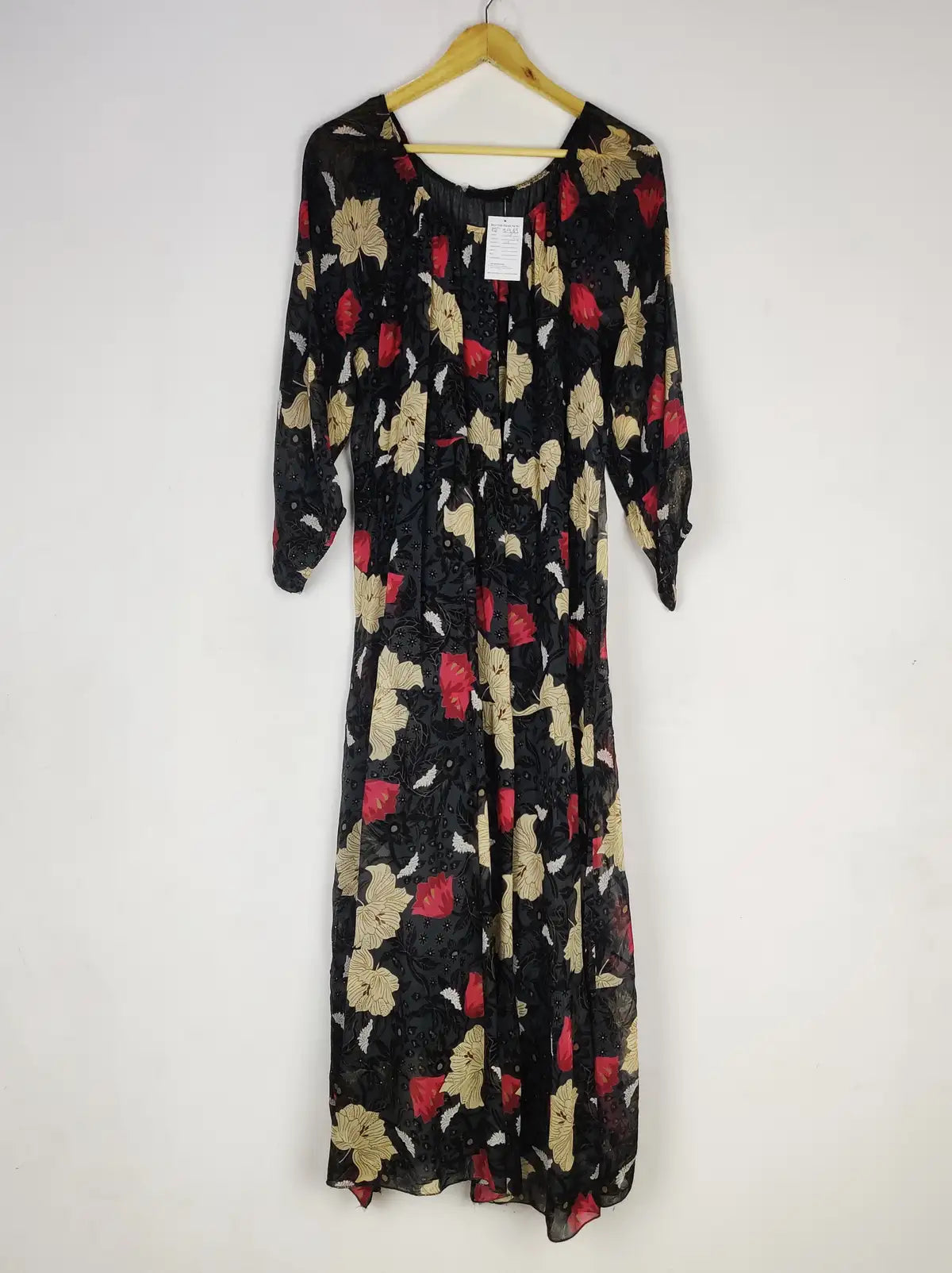 Buy online pre-used pre-loved 100% authentic & Original branded Unknown Brand (MF-3963) available in Pakistan. Top international brands avilable.