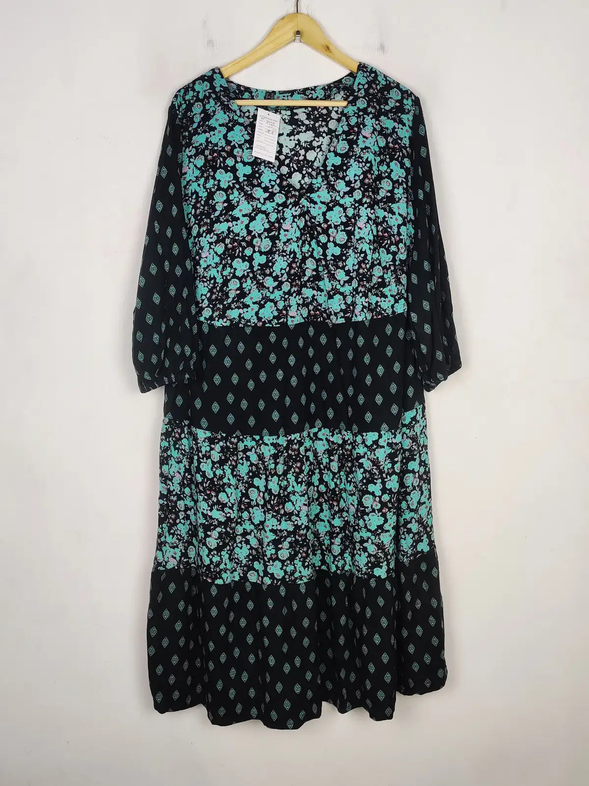 Buy online pre-used pre-loved 100% authentic & Original branded Bodyfit (MF-3975) available in Pakistan. Top international brands avilable.